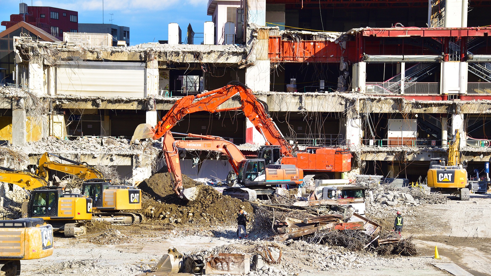 現場系の仕事に転職するなら塩尻市などで未経験の職人募集も行う「株式会社朝日総建」へご応募ください